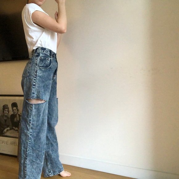 EAC Denim - High waisted bell bottom jeans distressed